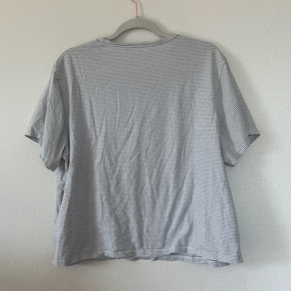 Athleta Essential Tee Relaxed Fit Top Black White Striped Cotton Blend Crop XL - Picture 3 of 8